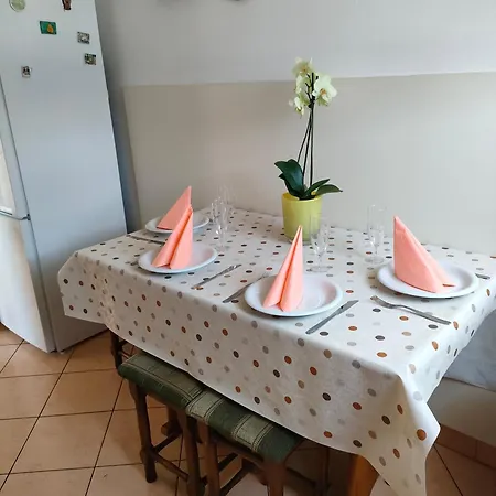 Szente Vendeghaz Daire *
